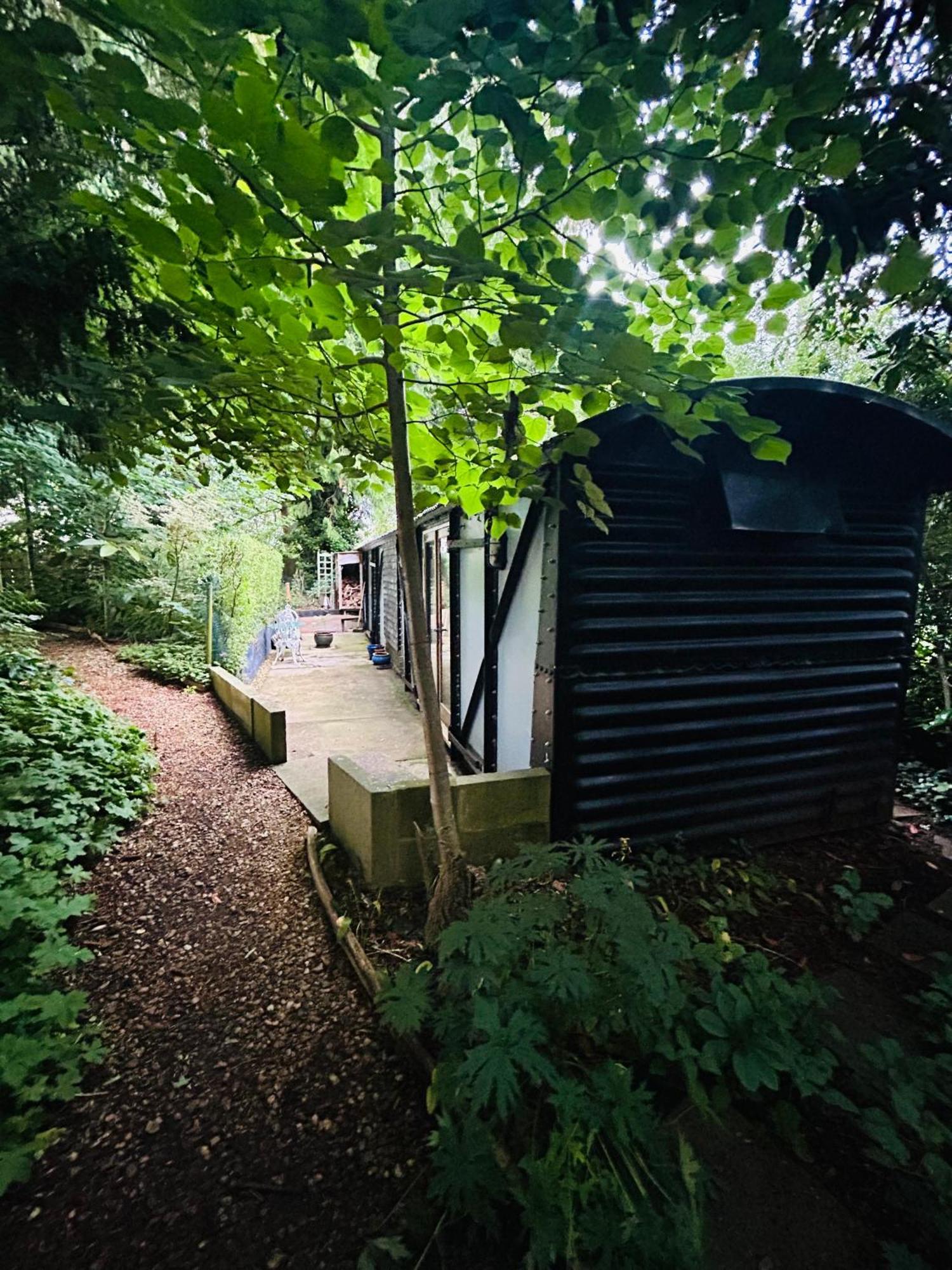 The Railway Carriage - Blue Villa Glasbury Luaran gambar